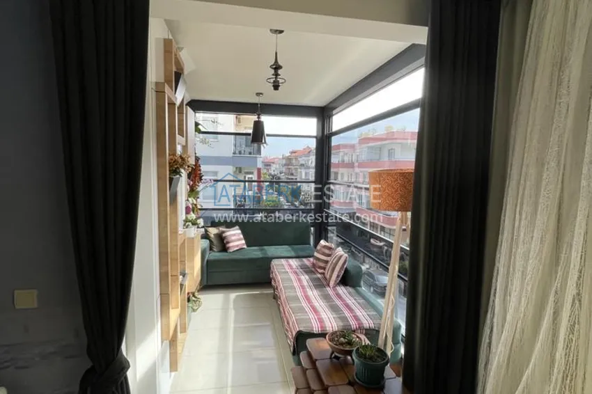 Приобрести Трёхкомнатная квартира с застекленным балконом, рядом с морем, район Оба - Алания  17 