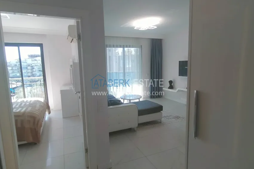 Приобрести Квартира 1+1 в центре Алании с мебелью и видом на горы 1 