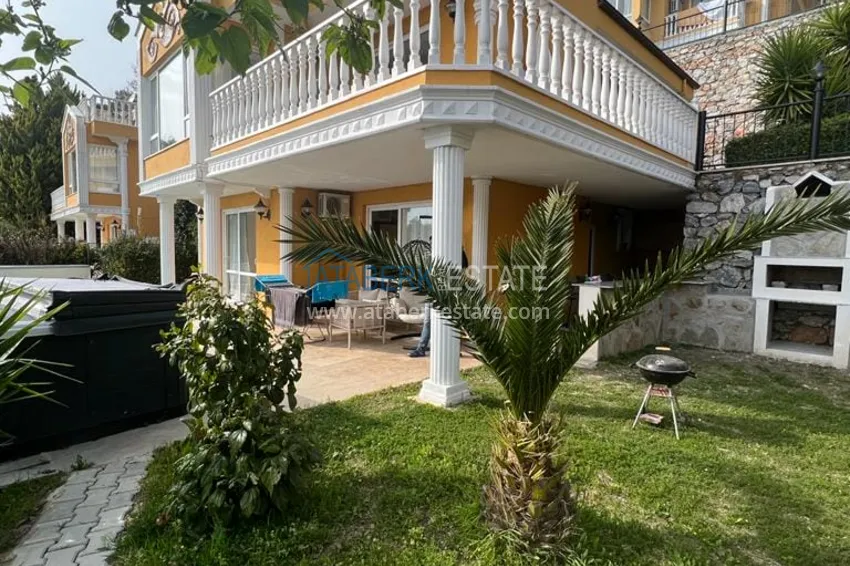 Меблированная вилла с видовыми характеристиками в районе Бекташ Алания 2 