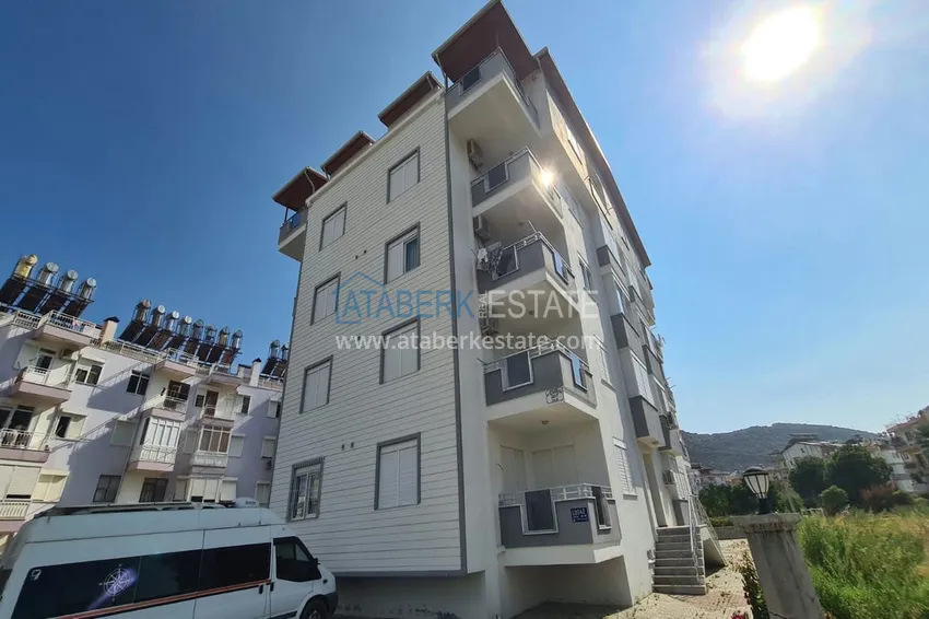 Трехкомнатная квартира в Газипаше, район Пазарджи 1 