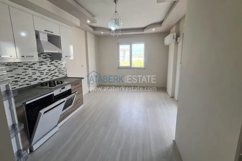 Приобрести Трехкомнатная квартира в Газипаше, район Пазарджи 4 