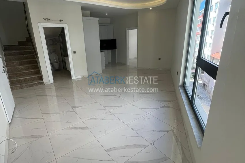 Приобрести Квартира-дуплекс с чистовой отделкой в центре Алании - район пляжа Клеопатра 2