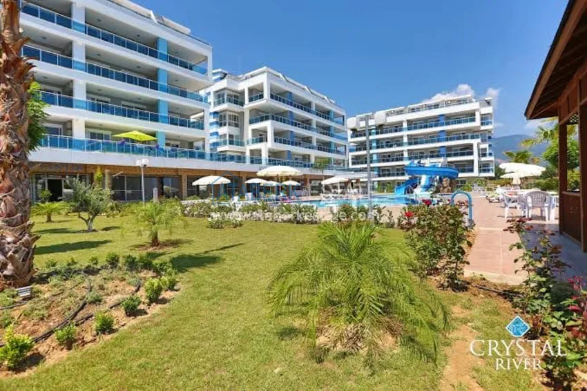 Квартира 1+1 с мебелью и застеклённым балконом в комплексе с богатой инфраструктурой, район Оба – Алания 3 