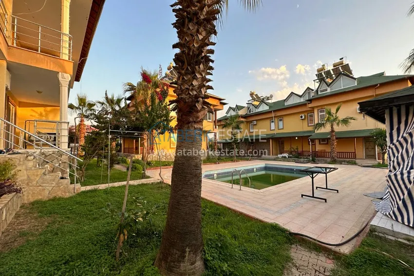 Трехэтажная вилла с мебелью в Алании - район Демирташ. Подходит под гражданство 3 