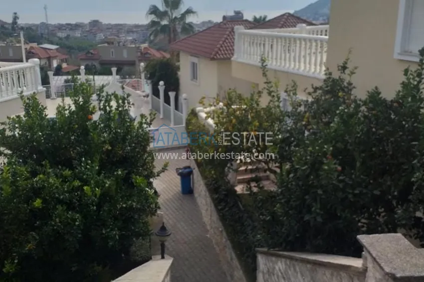 Двухэтажная вилла в Алании в горном коттеджном комплексе 14 