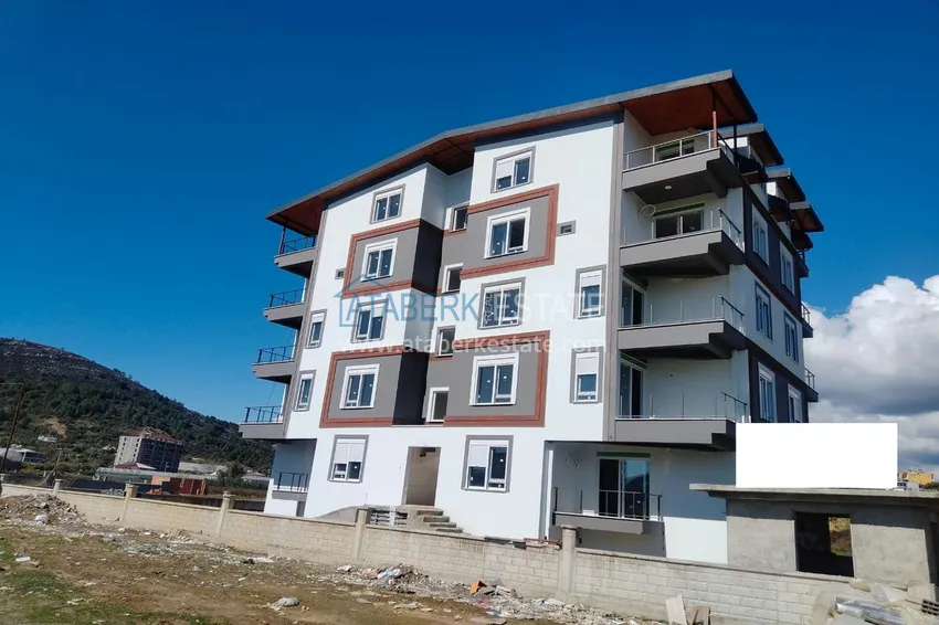 Двухкомнатная квартира в комплексе на завершающем этапе строительства в Газипаше 1 