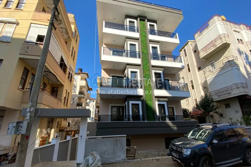 Квартира с качественной чистовой отделкой в Алании район пляжа Клеопатра 8 