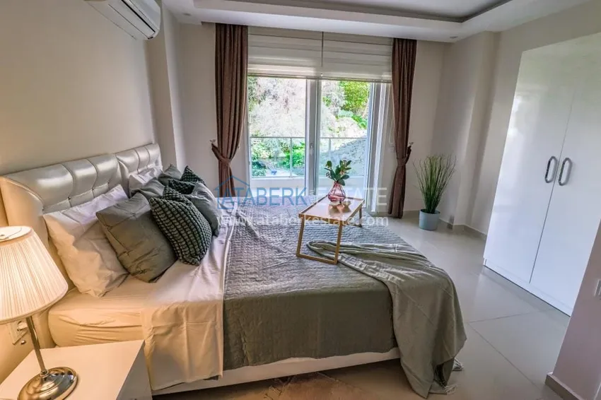 Приобрести Садовый дуплекс 2+1 в Кестеле с мебелью в благоустроенном комплексе, подходит для гражданства 10 