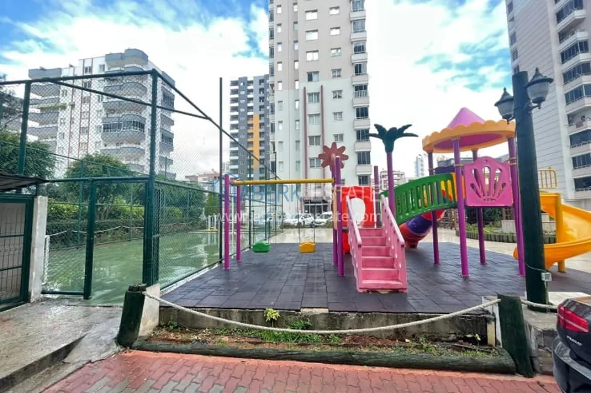 Квартира 3+1 с видом на море и горы в районе Тедже-Мерсин 3 