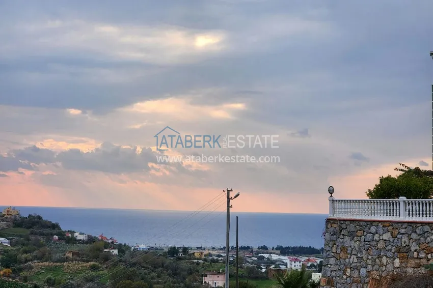 Продажа земли с разрешением на строительство виллы - Газипаша 9 