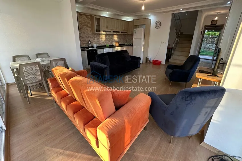 Приобрести Трехэтажная вилла с мебелью в Алании - район Демирташ. Подходит под гражданство 5 