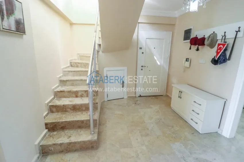 Приобрести Меблированный дуплекс в Авсалларе с видом на море в уютном жилом комплексе 15 