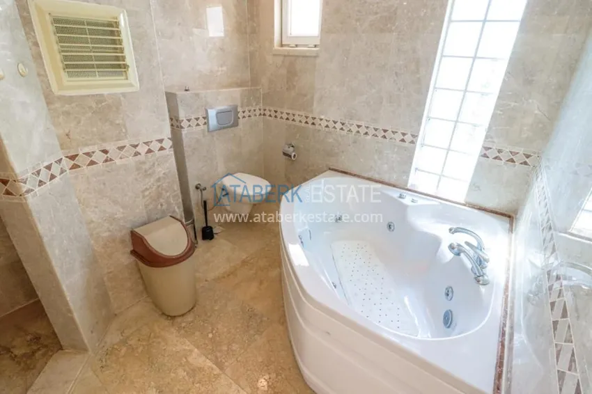 Приобрести Меблированный дуплекс в Авсалларе с видом на море в уютном жилом комплексе 18 