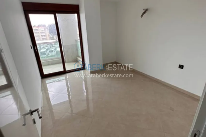 Приобрести Линейная квартира 4+1 в центре Алании с отдельной кухней, видом на море  15 