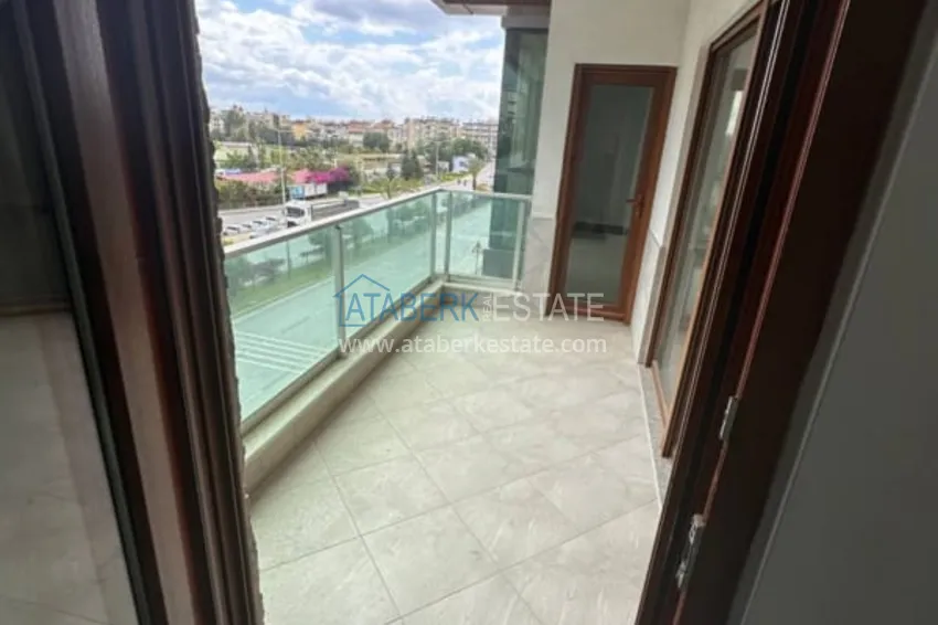 Приобрести Линейная квартира 4+1 в центре Алании с отдельной кухней, видом на море  29 