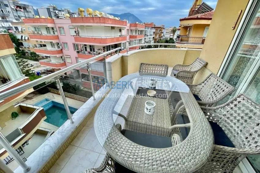 Приобрести Двухэтажные меблированные апартаменты с четырьмя спальнями в районе Оба 26 