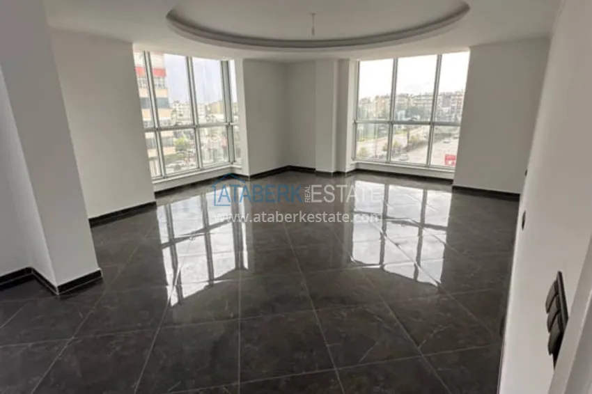 Приобрести Линейная квартира 4+1 в центре Алании с отдельной кухней, видом на море  5 