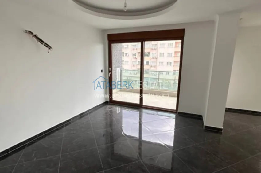 Приобрести Линейная квартира 4+1 в центре Алании с отдельной кухней, видом на море  6 