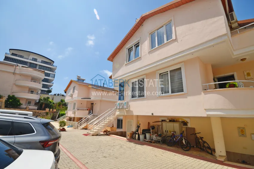 Меблированная двухуровневая квартира с открытым видом на море – район Каргыджак 4 