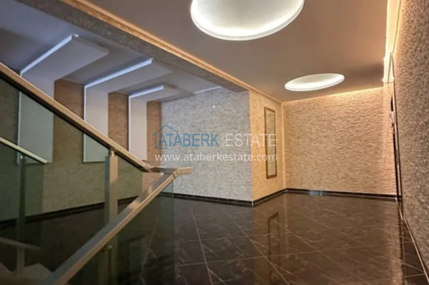 Линейная квартира 4+1 в центре Алании с отдельной кухней, видом на море  5 