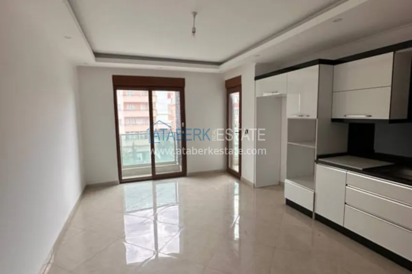 Приобрести Линейная квартира 4+1 в центре Алании с отдельной кухней, видом на море  10 