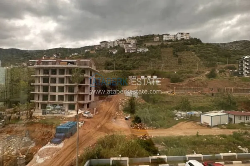 Приобрести Линейная квартира 4+1 в центре Алании с отдельной кухней, видом на море  35 