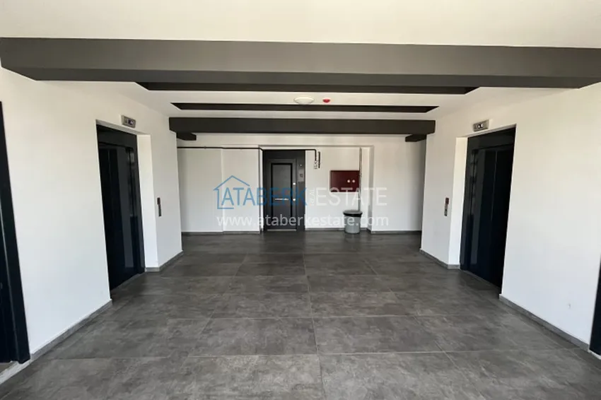 Апартаменты 1+1 с мебелью и техникой, частично вид на море в районе Мезитли-Мерсин 26 