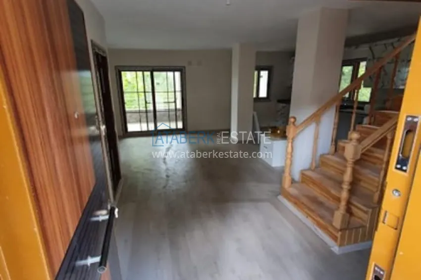 Приобрести Вилла 4+1 с садом и частной территорией, в районе Торослар города Мерсин 1 