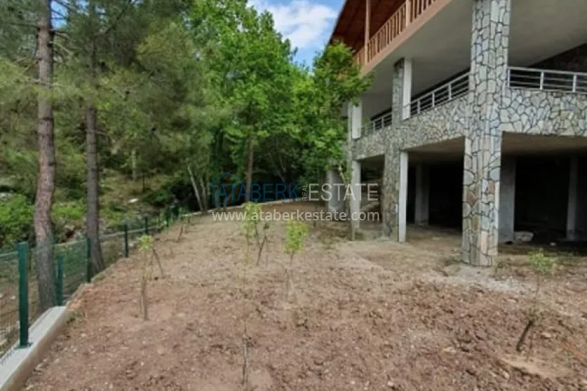 Вилла 4+1 с садом и частной территорией, в районе Торослар города Мерсин 6 