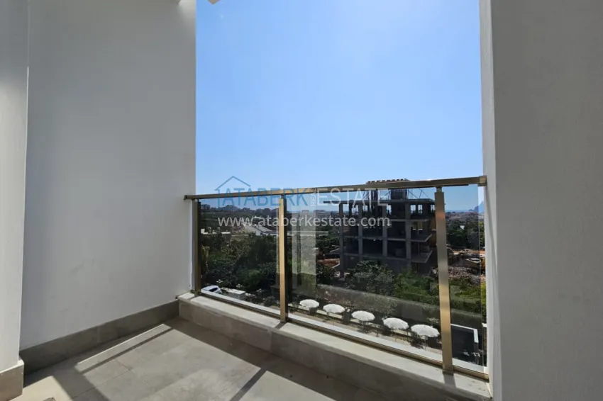 Приобрести Квартира 2+1 с чистовой отделкой и видом на море, район Оба – Алания 11 