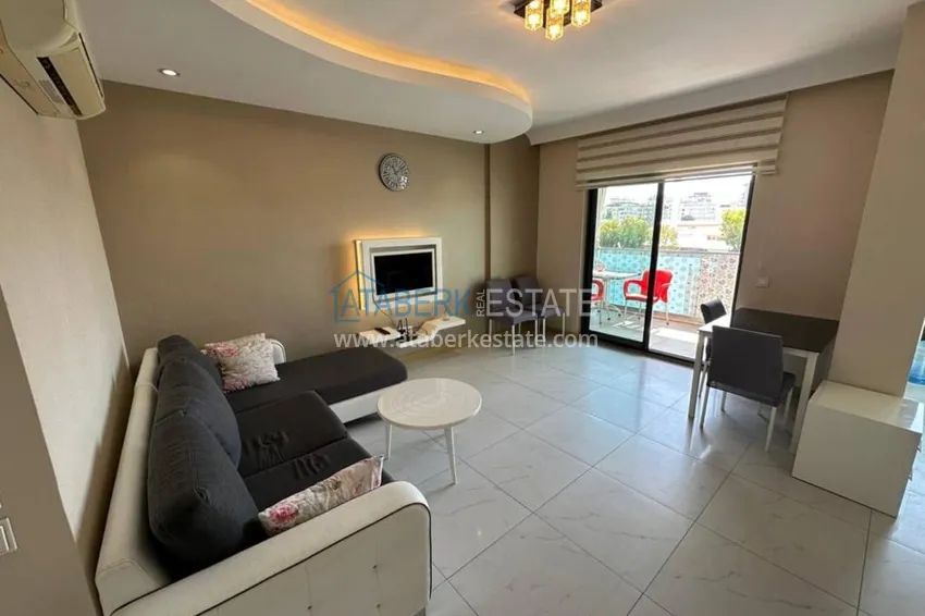 Приобрести Квартира-студия, меблированная с видом на замок, центр Алании - район пляжа Клеопатра 1 