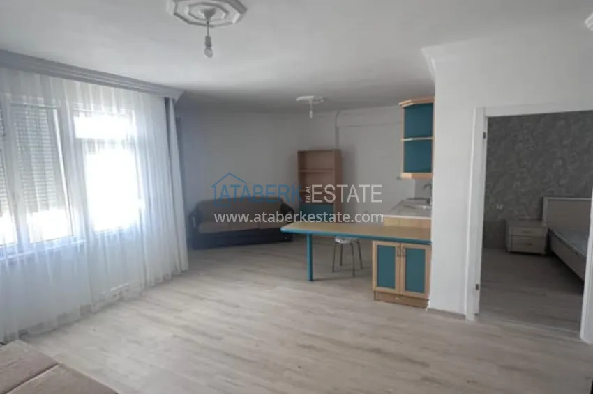 Приобрести Трехкомнатная квартира после ремонта в Газипаше 2 