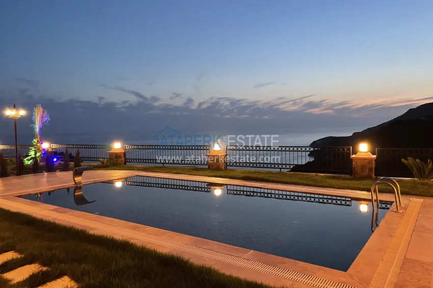 Современная частная двухэтажная вилла с новой мебелью и роскошным панорамным видом в Газипаше  4 