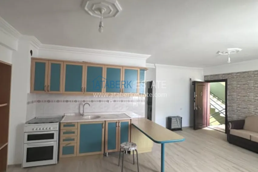 Приобрести Трехкомнатная квартира после ремонта в Газипаше 4 