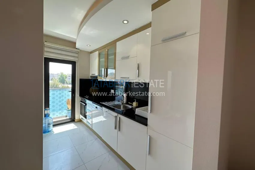 Приобрести Квартира-студия, меблированная с видом на замок, центр Алании - район пляжа Клеопатра 4 