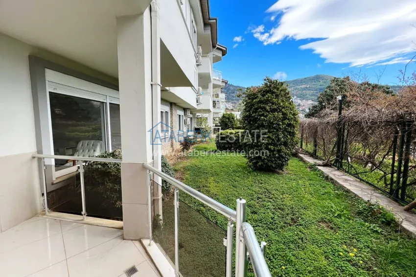 Приобрести Видовой садовый дуплекс 3+1 с мебелью в Алании, район Тепе в клубном комплексе таунхаусов 14 