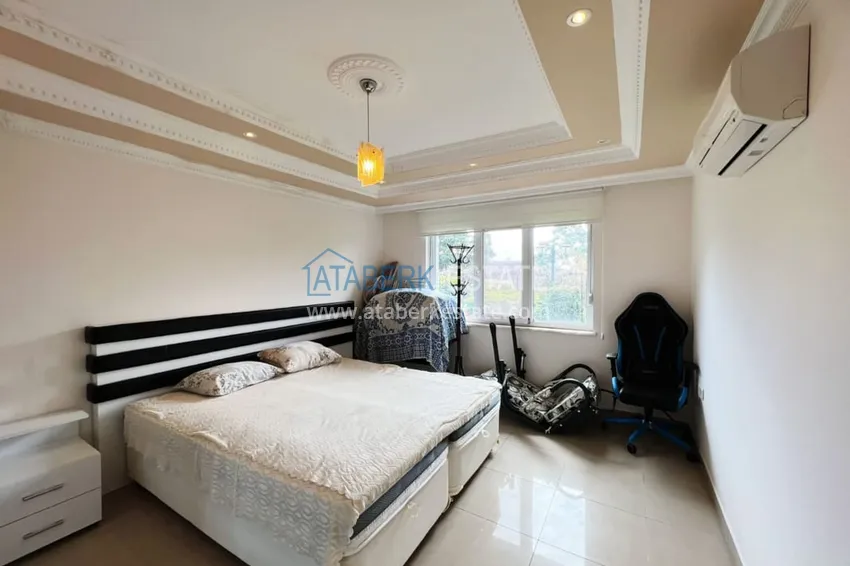 Приобрести Видовой садовый дуплекс 3+1 с мебелью в Алании, район Тепе в клубном комплексе таунхаусов 20 