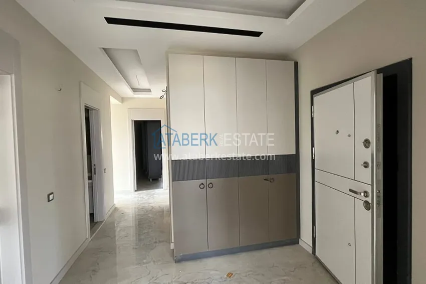 Приобрести Квартира 4+1 c отдельной кухней и застекленным балконом в районе Мезитли-Мерсин 19 