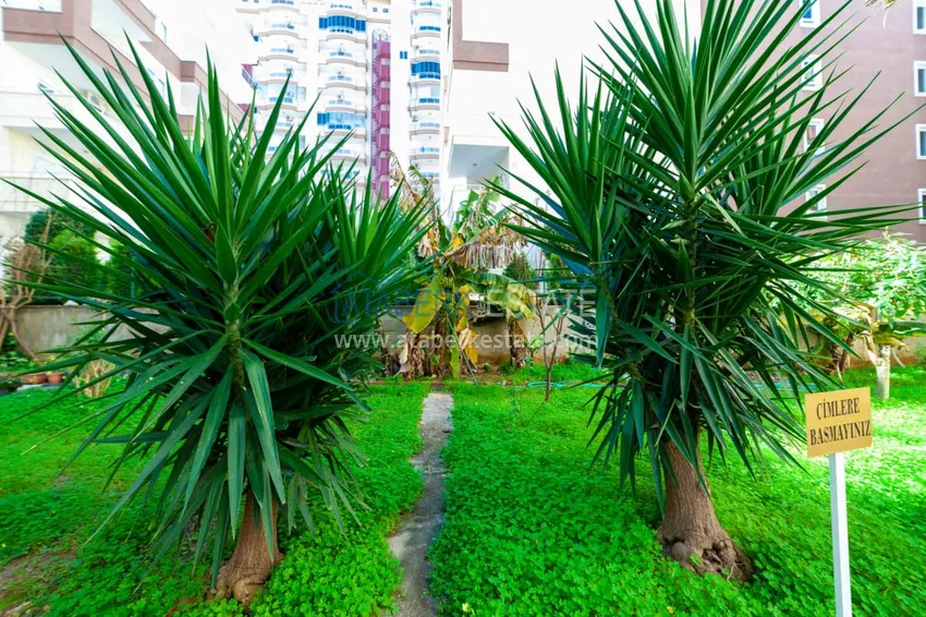 Квартира 3+1 меблированная в 200 метрах от моря, район Махмутлар – Алания 11 