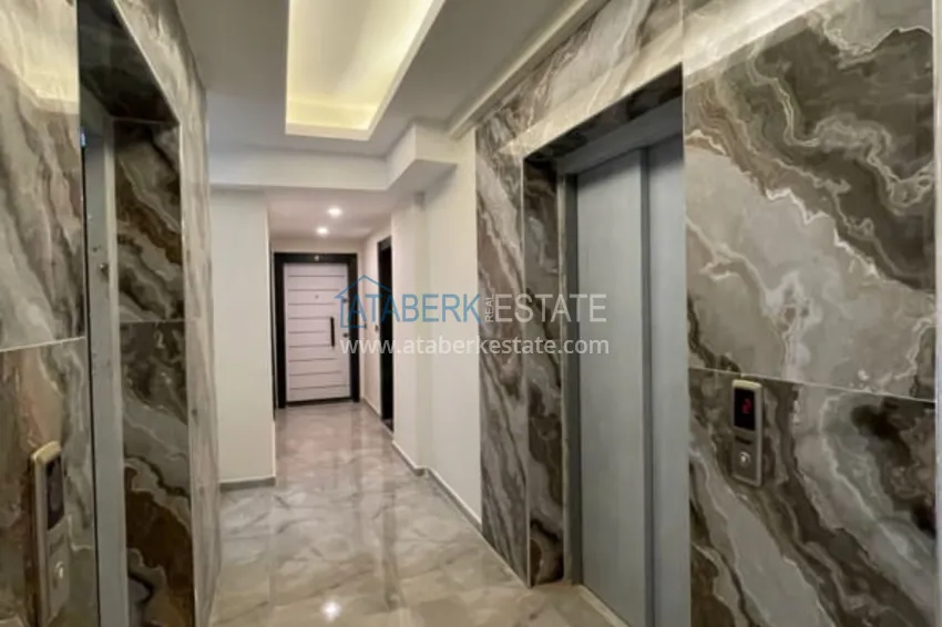 Квартира 1+1 меблированная с застеклённым балконом и видом на море – новостройка, Газипаша 10 