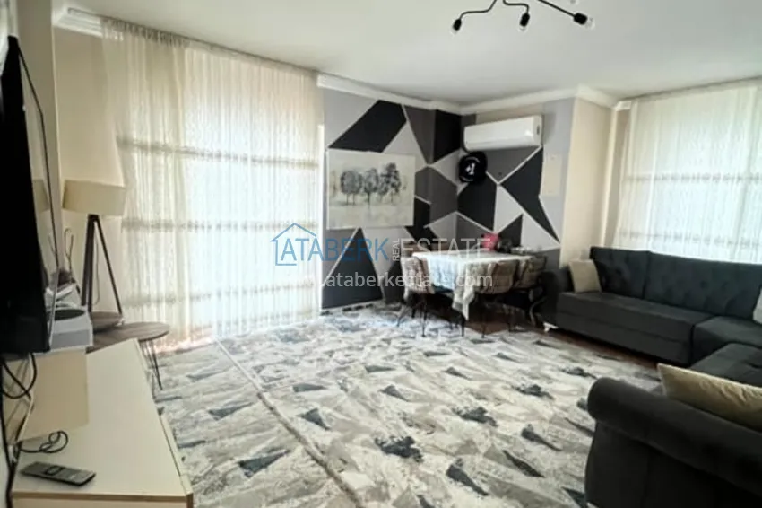 Приобрести Трехкомнатная квартира с мебелью, в 700 метрах от моря в центре района Авсаллар, Алания 2 