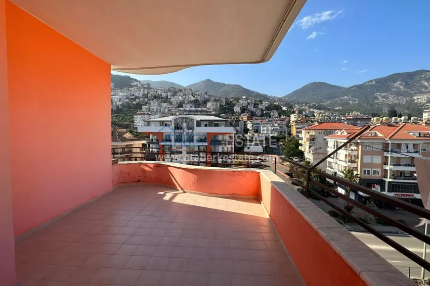 Приобрести Трехкомнатная квартира с открытым видом на горы и море в центре Алании 13 