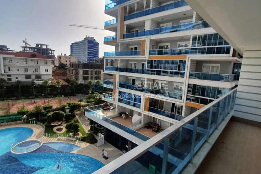 Приобрести Квартира 1+1 с мебелью рядом с морем в районе открытом для ВНЖ, Тосмур  18 