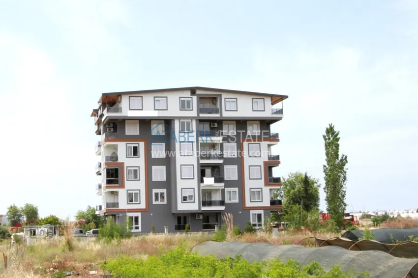 Двухкомнатная квартира с мебелью в новом жилом комплексе в Алании – Газипаша  1 