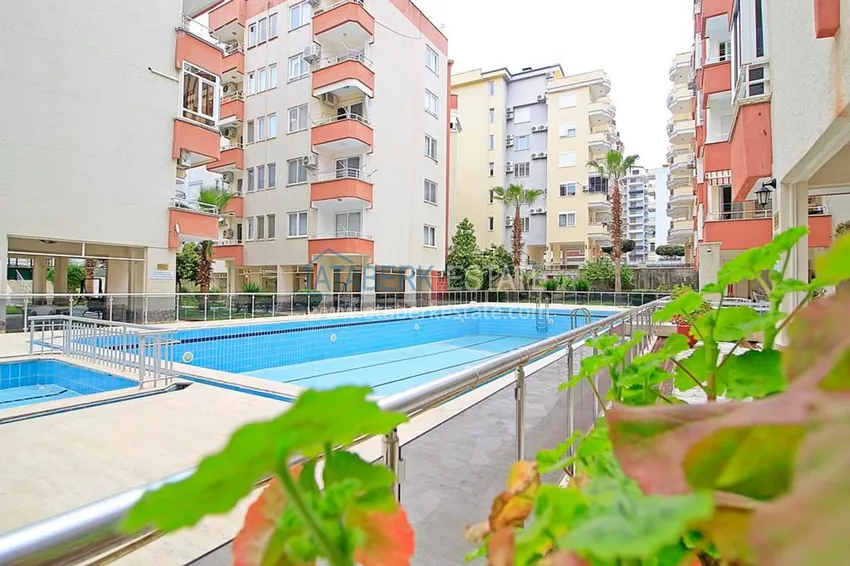 Квартира 3+1 меблированная в 200 метрах от моря, район Махмутлар – Алания 1 