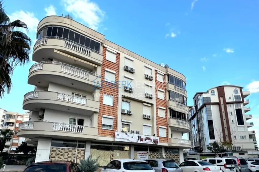 Трехкомнатная квартира с мебелью, в 700 метрах от моря в центре района Авсаллар, Алания 2 