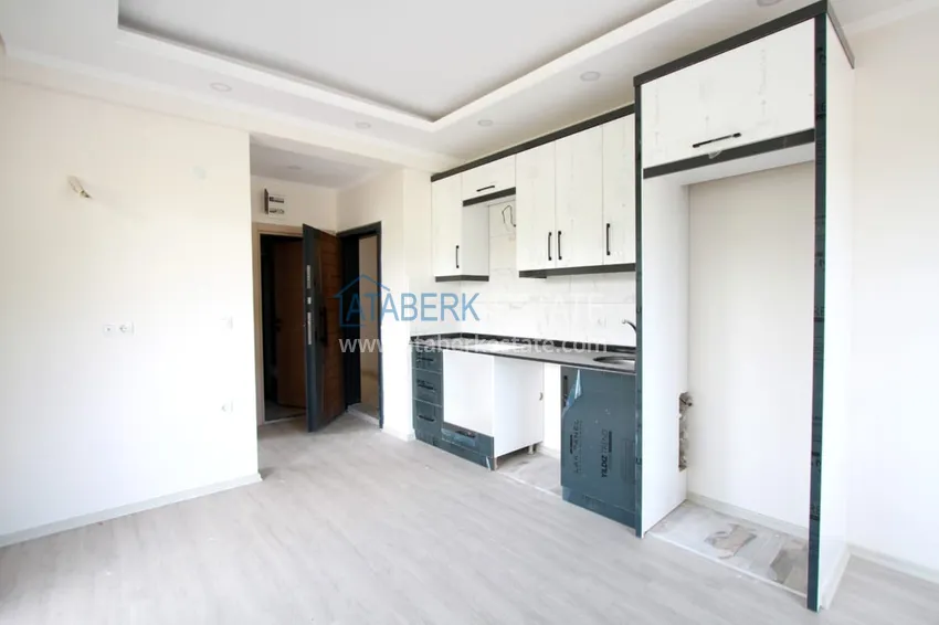 Приобрести Двухкомнатная квартира с чистовой отделкой в новом комплексе - Газипаша 3 