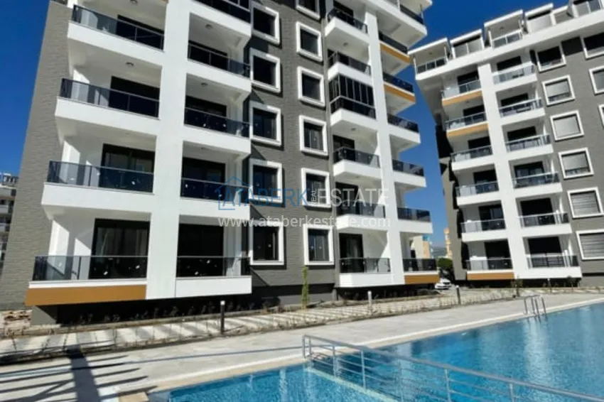 Квартира 1+1 меблированная с застеклённым балконом и видом на море – новостройка, Газипаша 2 