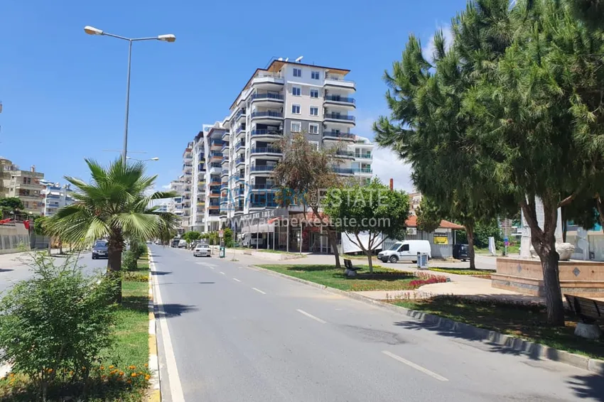 Видовой пентхаус с мебелью в комплексе на центральной улице района Махмутлар 4 