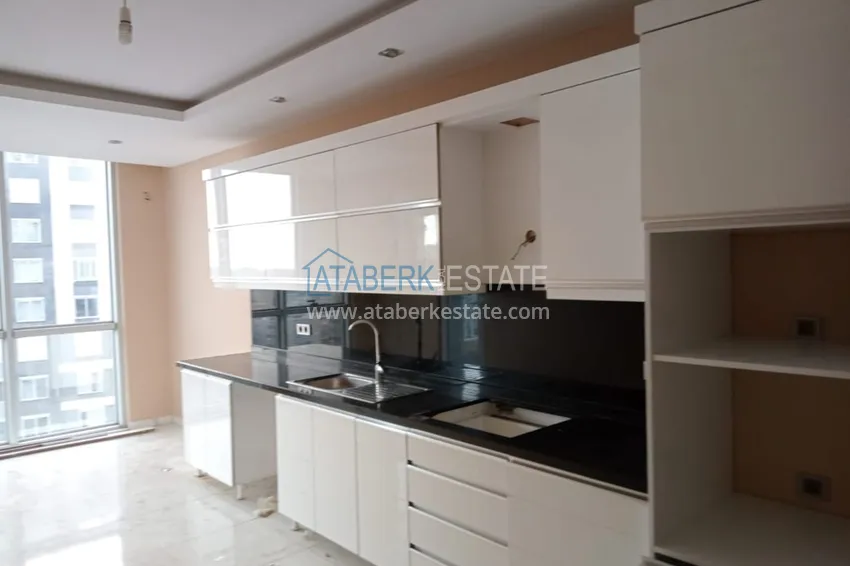 Приобрести Квартира 3+1 с отдельной кухней в новом комплексе, район Махмутлар – Алания 6 